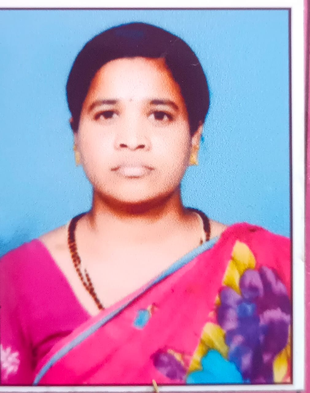 A young woman from Mullur village of Kollegala taluk has gone missing