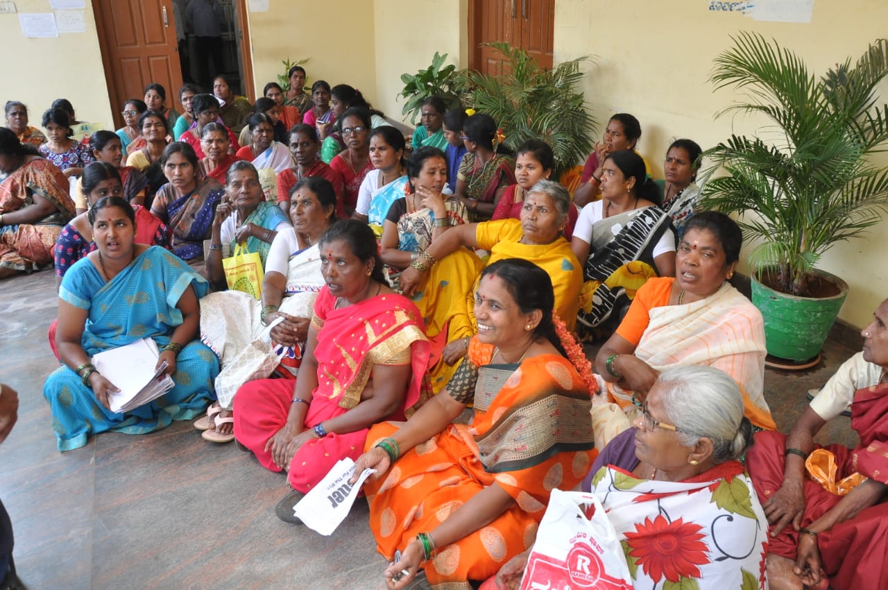 Kolegala - Slum Board urged to provide e-asset to houses