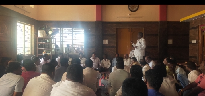 ಭೀಮನಗರದ ದೊಡ್ಡ ಯಜಮಾನರು ಮತ್ತು ಅಂಬೇಡ್ಕರ್ ಸಂಘದ ಅಧ್ಯಕ್ಷರ ಪತ್ರಿಕಾ ಹೇಳಿಕೆಗೆ ಮನ್ನಣೆ ನೀಡದ ಮುಖಂಡರು : ಅಂಬೇಡ್ಕರ್ ಭವನ ಉದ್ಘಾಟನೆ ಮುಂದೂಡಿಕೆ